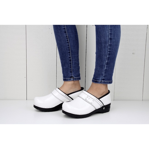 Sanita Women's Lindsey Women's Clog in‎ White, Size 37 - Picture 1 of 11